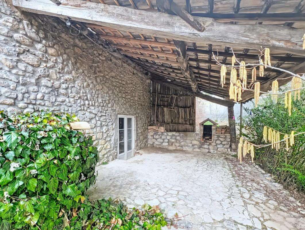 Maison à THOARD
