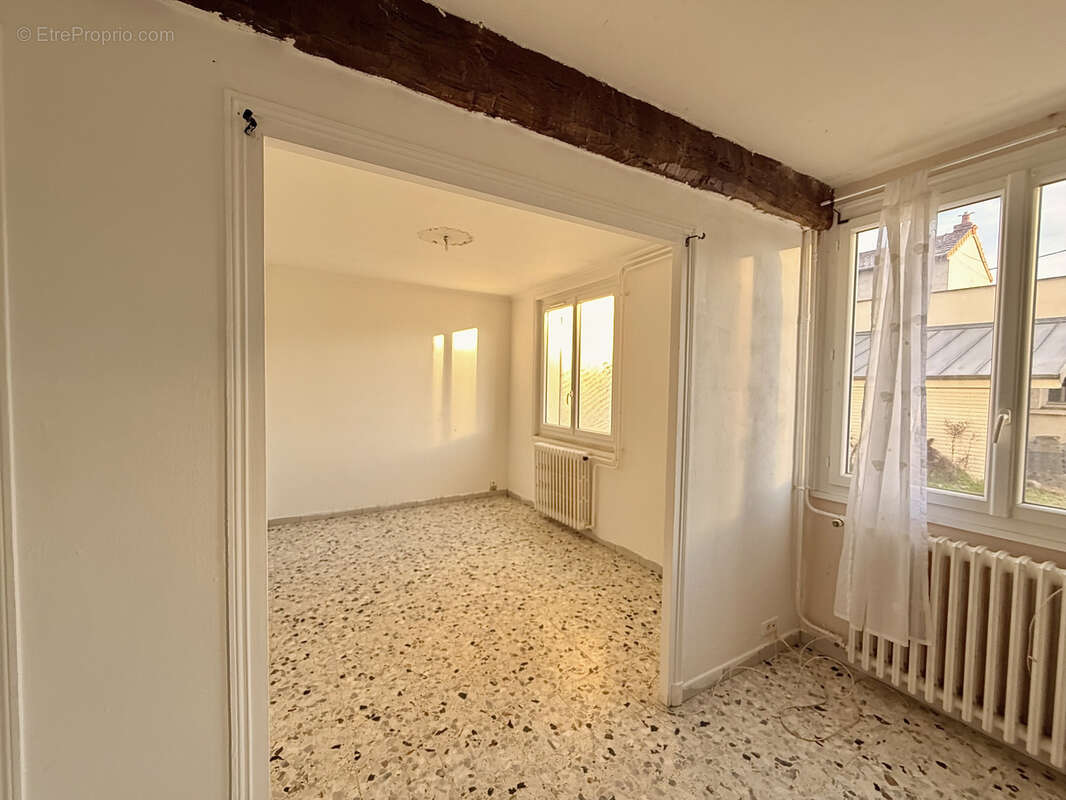 Maison à AVERMES