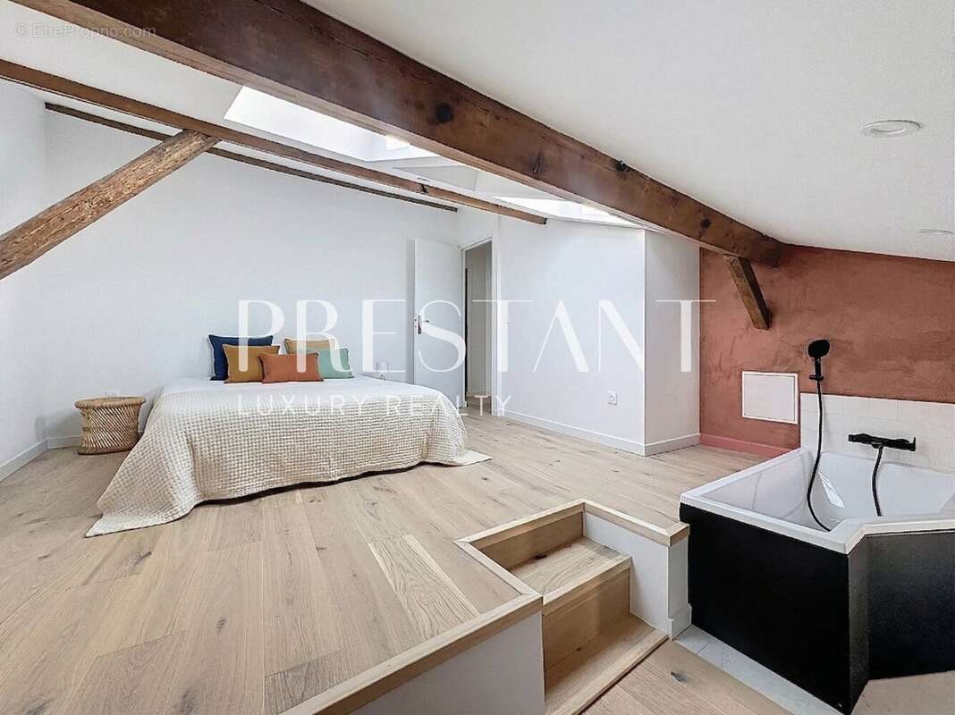 Maison à LE BOUSCAT