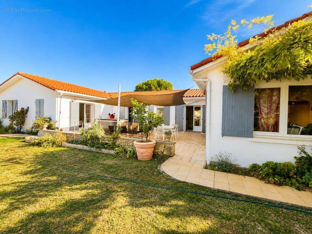 Maison à LA JARRIE