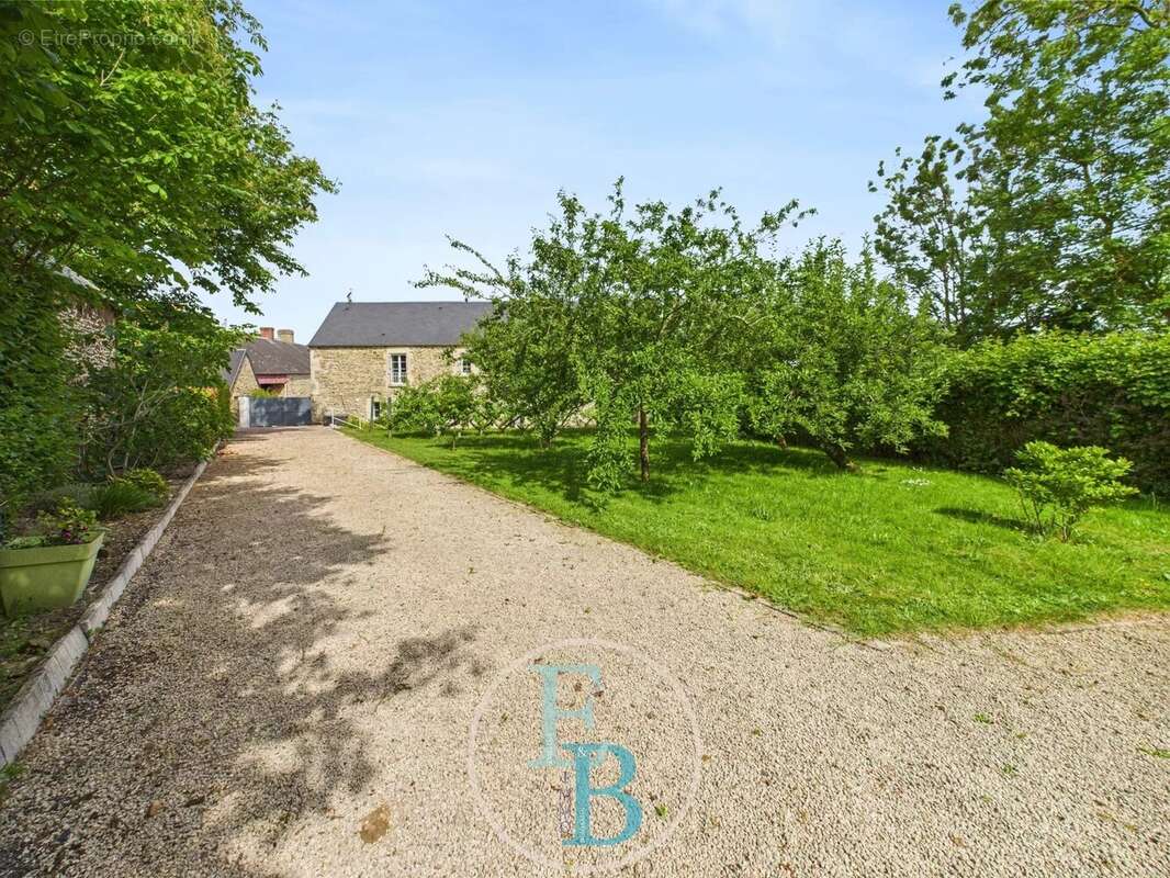 Maison à EVRECY
