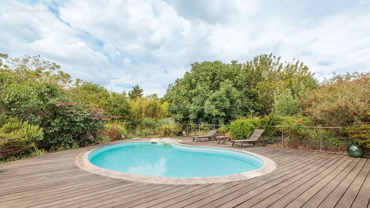 Maison à SAINT-ORENS-DE-GAMEVILLE