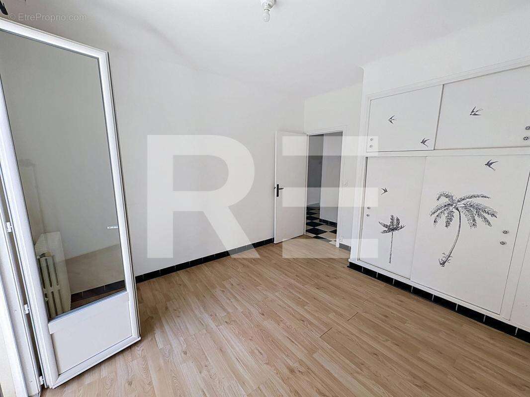 Nîmes centre - quartier st baudile - appartement traversant type t3 de 74 m2 avec cave et garage - photo 10