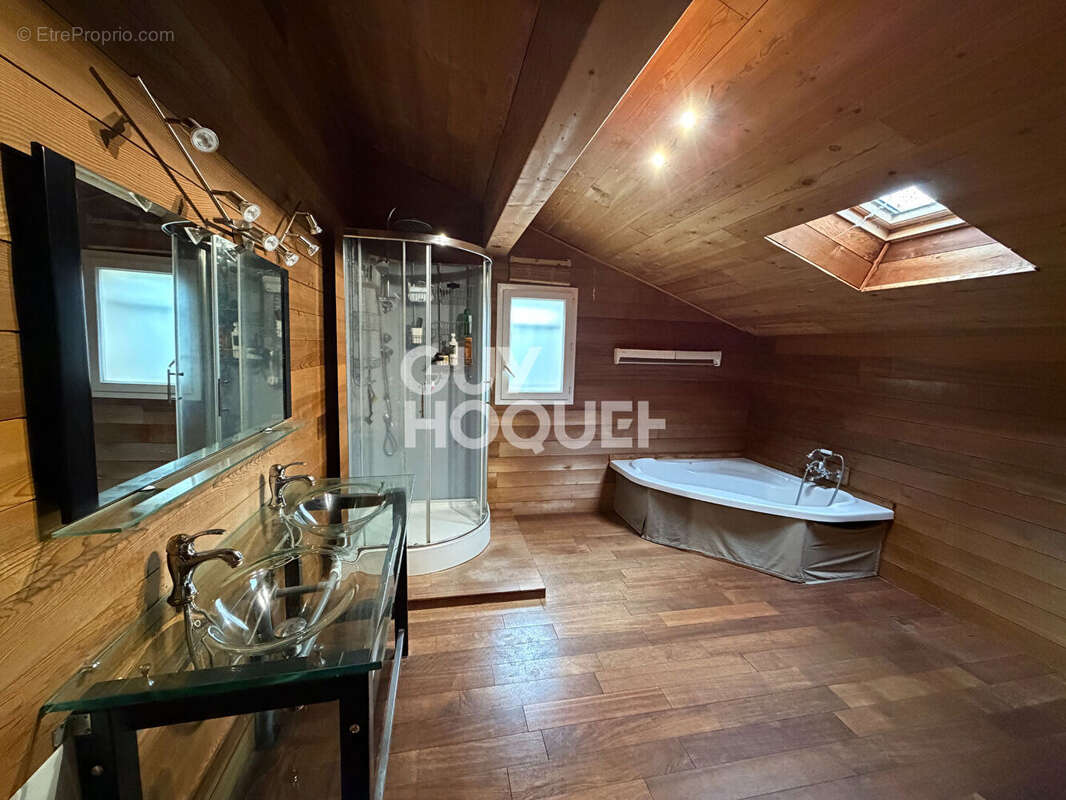 Maison à PARENTIS-EN-BORN