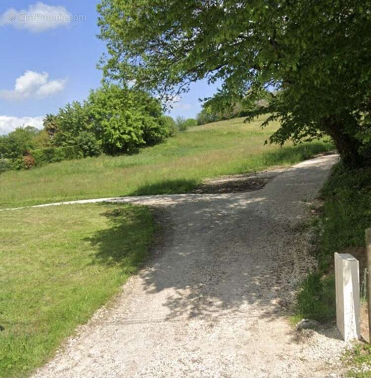 Terrain à PROISSANS
