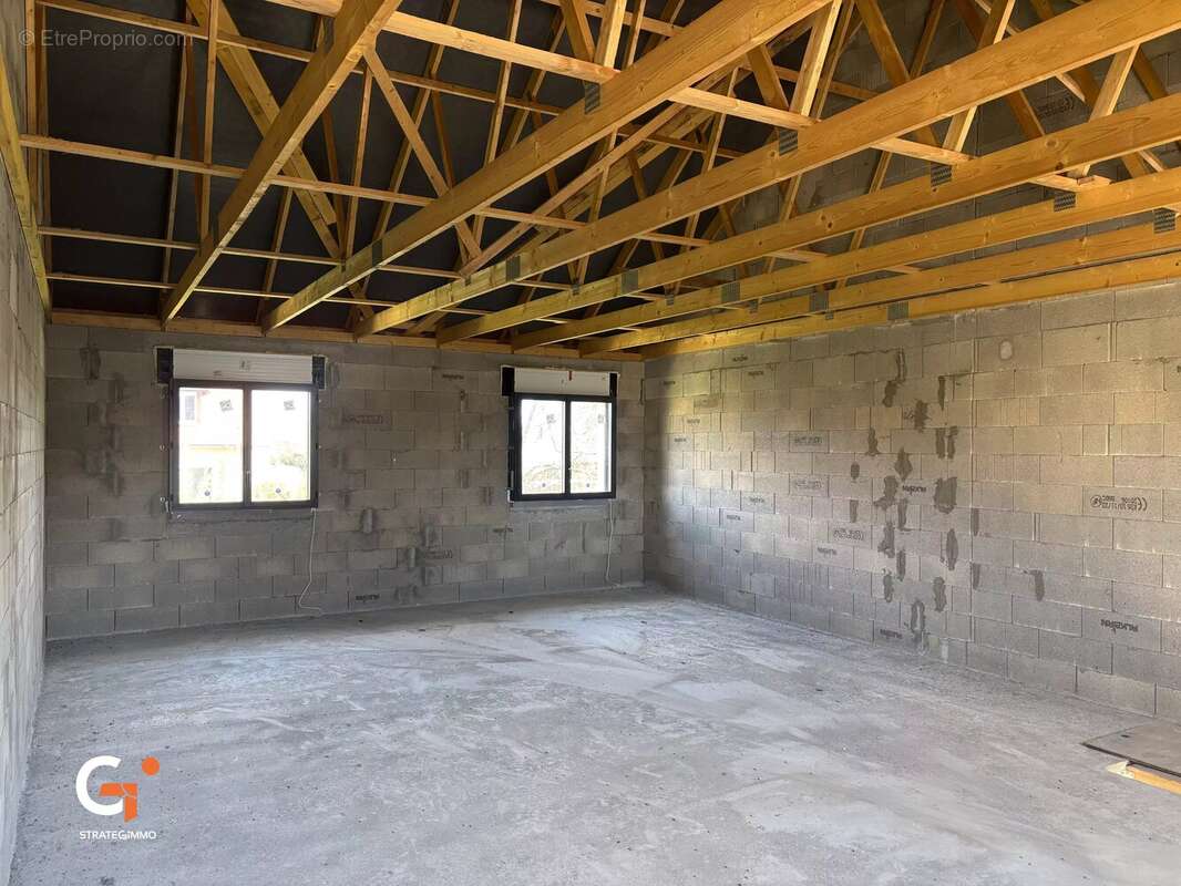 Maison à SAINT-JACQUES-SUR-DARNETAL