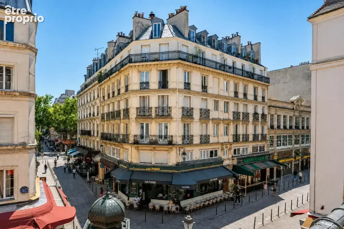 PARIS 1er - Studio avec terrasse - photo 1