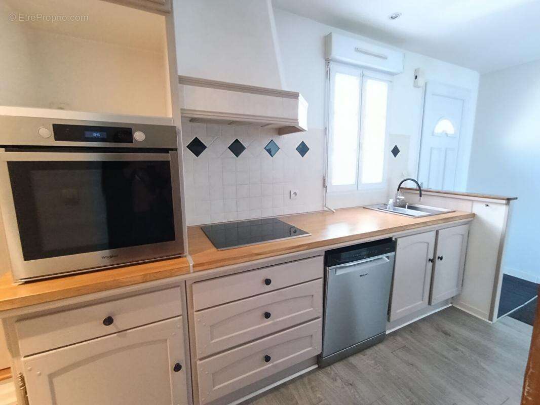 Maison à SAINT-PIERRE-DU-PERRAY