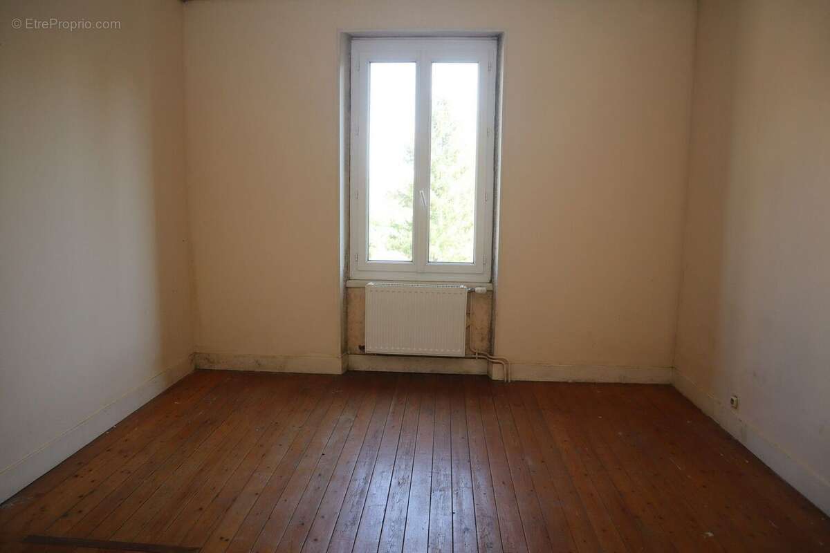 Maison 115 m² à Gy-Les-Nonains  - photo 5