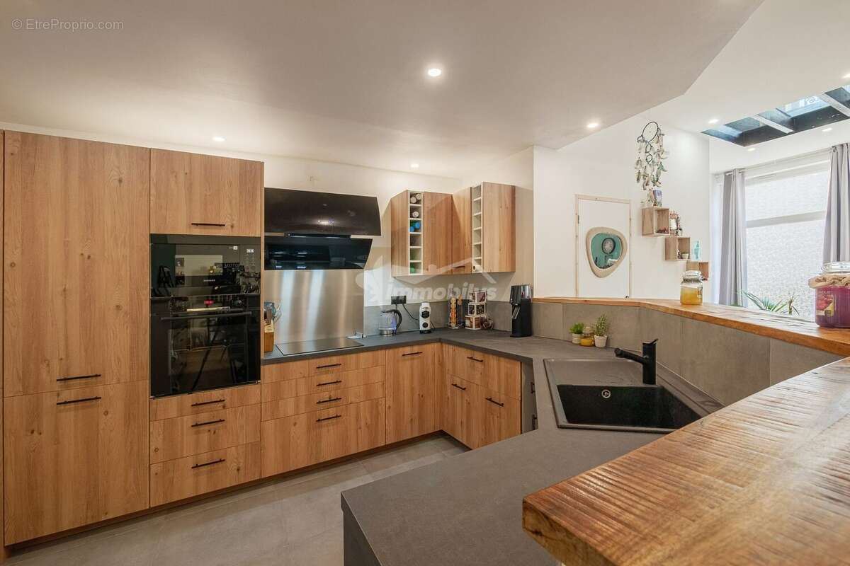 Maison à OULCHY-LE-CHATEAU