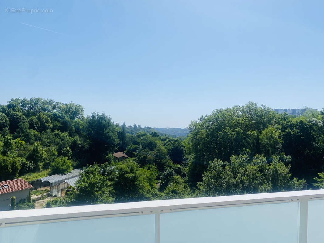 Appartement à CHAMPAGNE-AU-MONT-D'OR