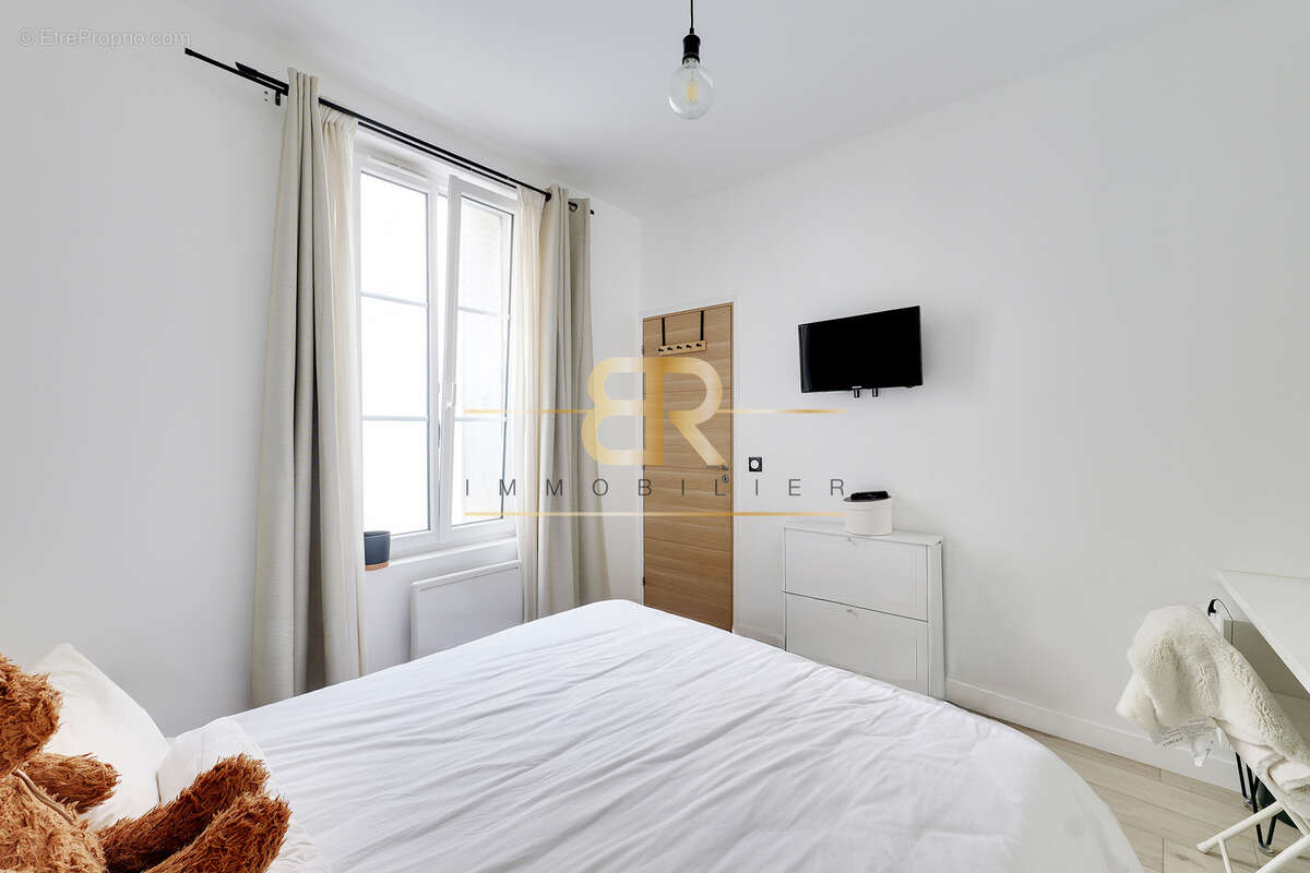 T3 rénové de 42 m2   calme   belle hauteur sous plafond   proche commerces et transports - photo 12