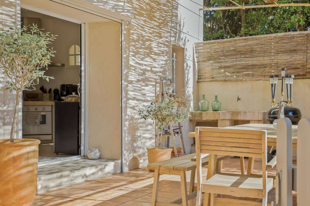 Maison à CARQUEIRANNE