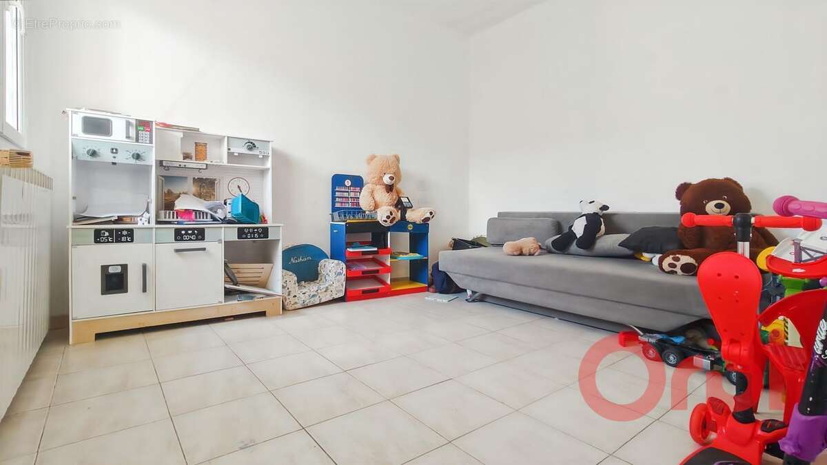 Habitation de 145m²+ dépendance de 55m² + espace modulable de 145m² - photo 10