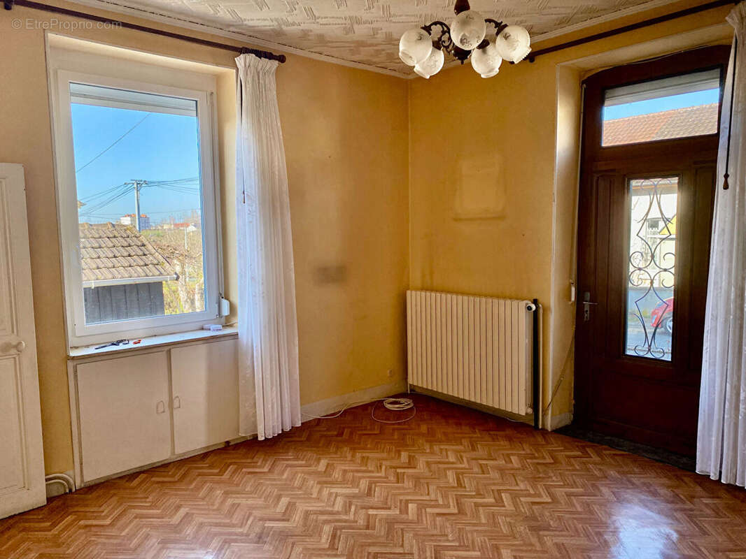 Maison à MONTCEAU-LES-MINES