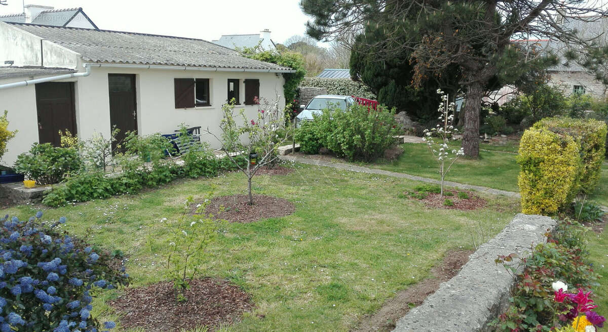 Maison à BEUZEC-CAP-SIZUN