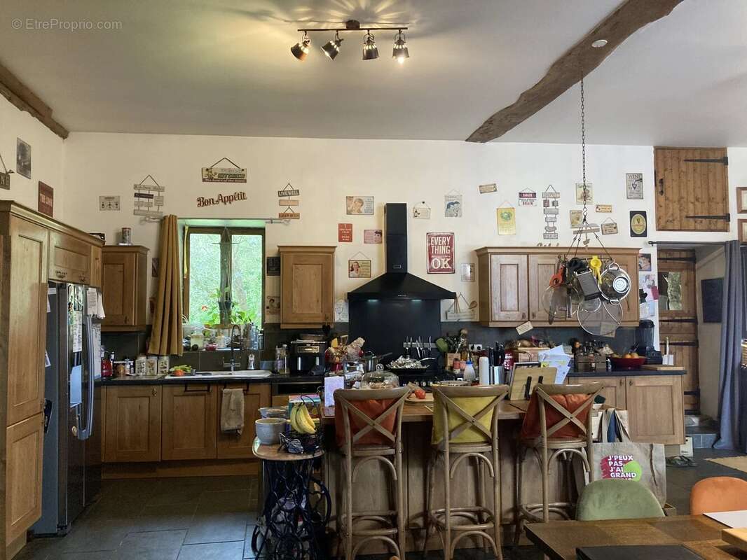 Maison à LADIGNAC-LE-LONG