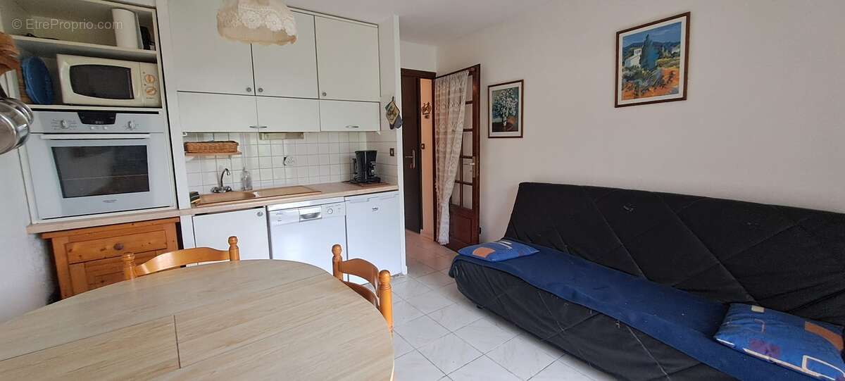 Appartement à MORILLON