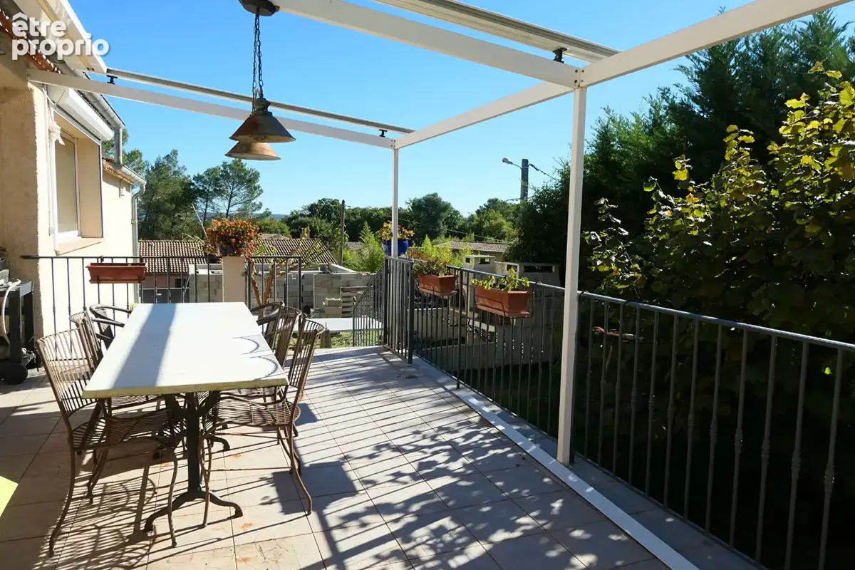 Maison familiale avec piscine chauffée ? Calme absolu, 3 chambres et proximité de Nîmes - photo 5