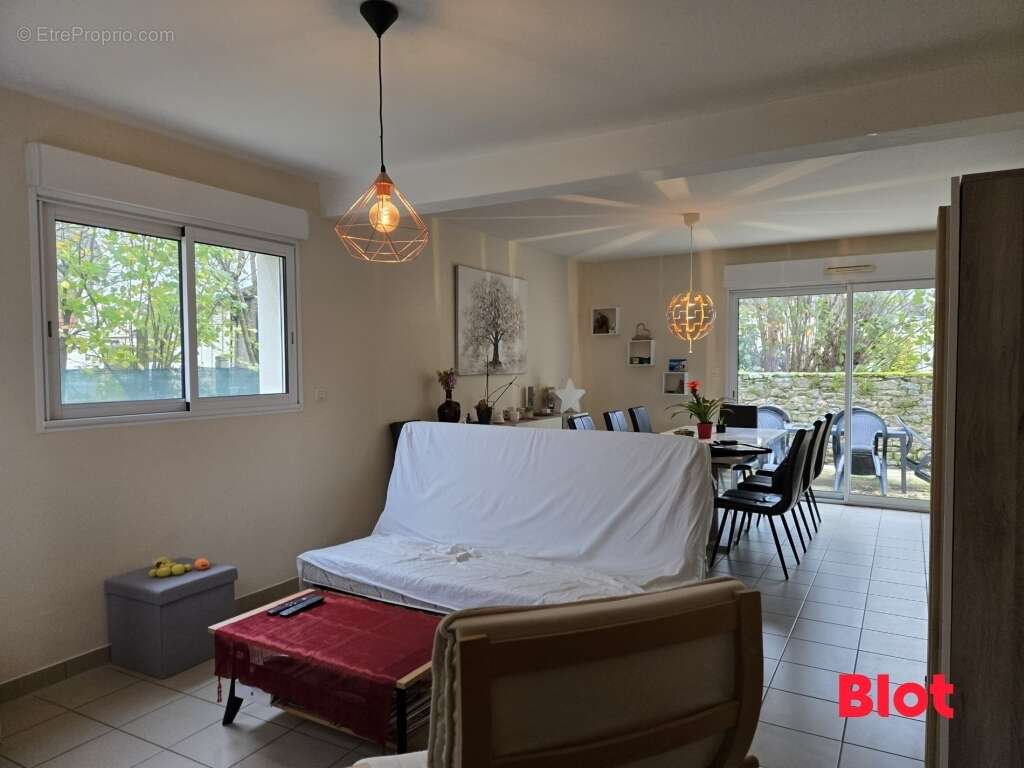 Maison à SAINT-BRICE-EN-COGLES