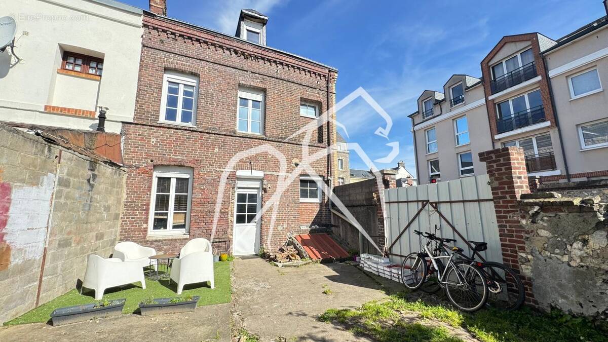 Maison à LE PETIT-QUEVILLY