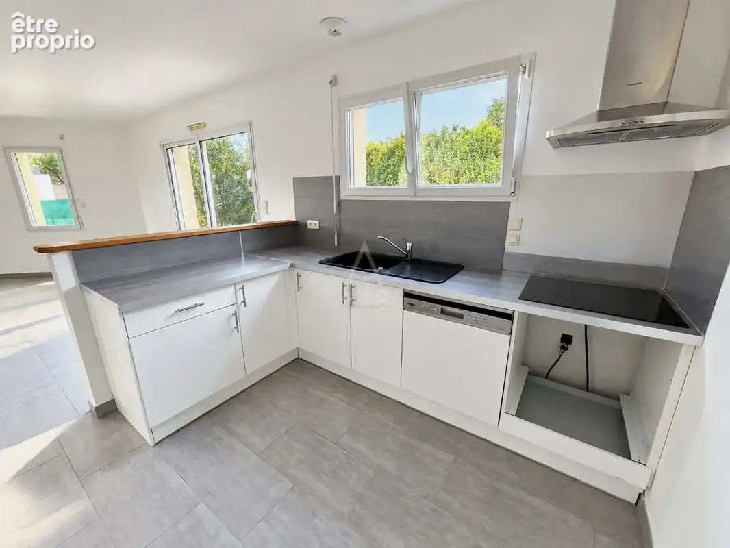 Maison de plain-pied  3 chambres  La Roche-sur-Yon, - photo 5