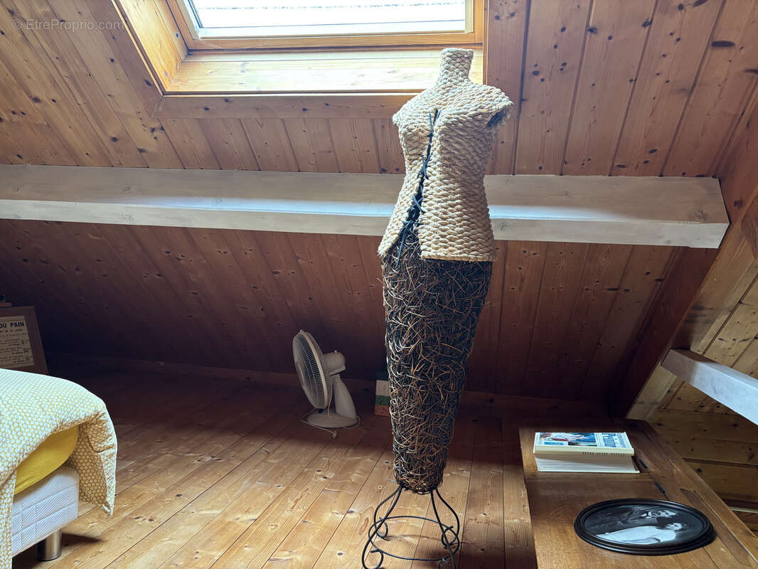 Maison à AUTRY-ISSARDS