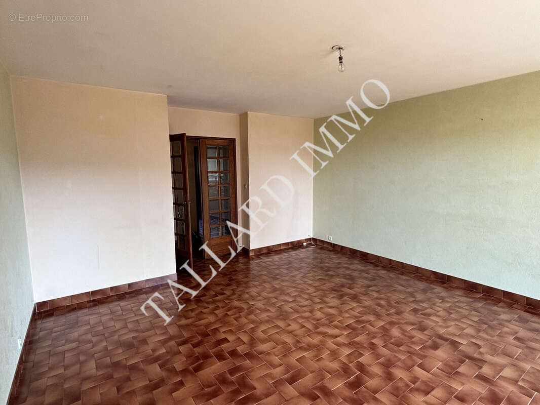 Gap Sud appartement type 3 + terrasse et cave - photo 12