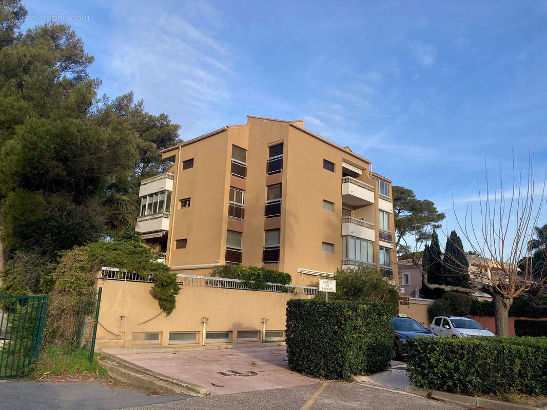 Appartement à HYERES