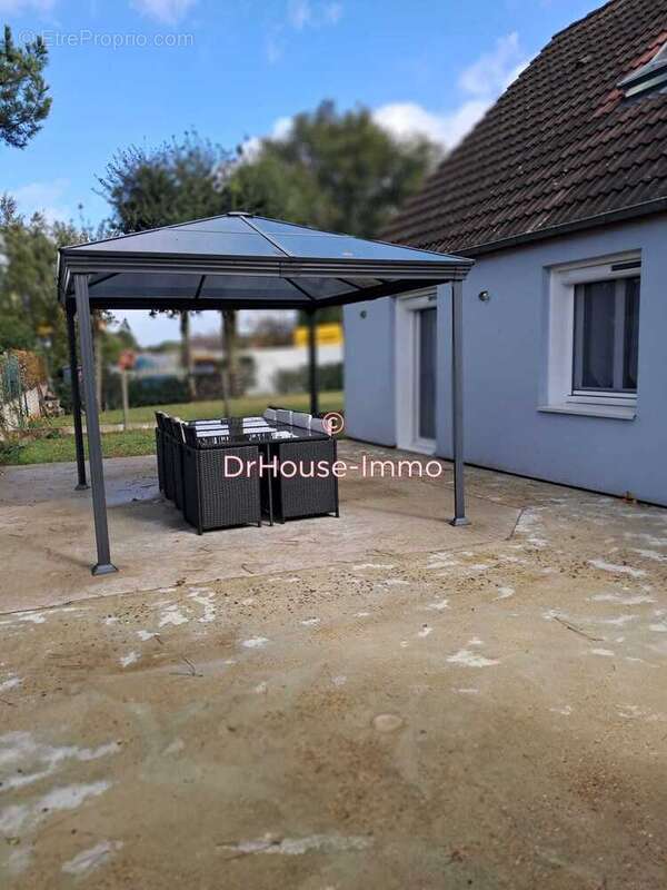 Maison à LE BREIL-SUR-MERIZE