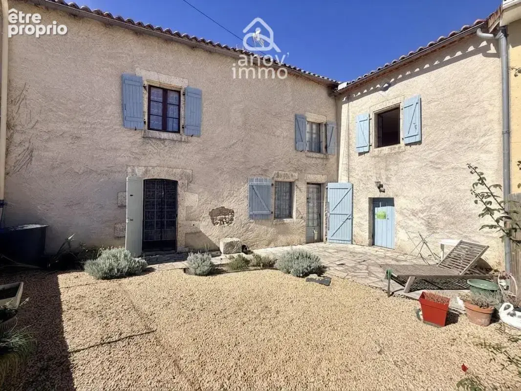 Maison en pierre 159 m2   3 chambres   Cour attenante + terr - photo 17