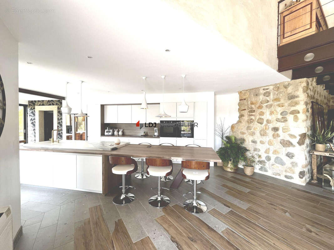 Maison à SAINT-FELIU-D'AVALL