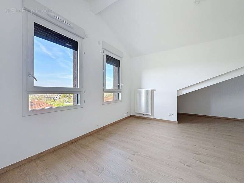 Appartement à BRENTHONNE