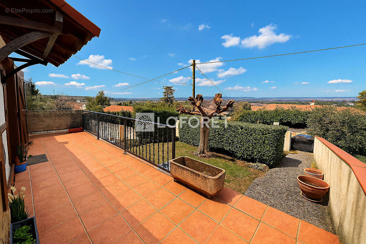 Appartement à SAINT-MAXIMIN-LA-SAINTE-BAUME