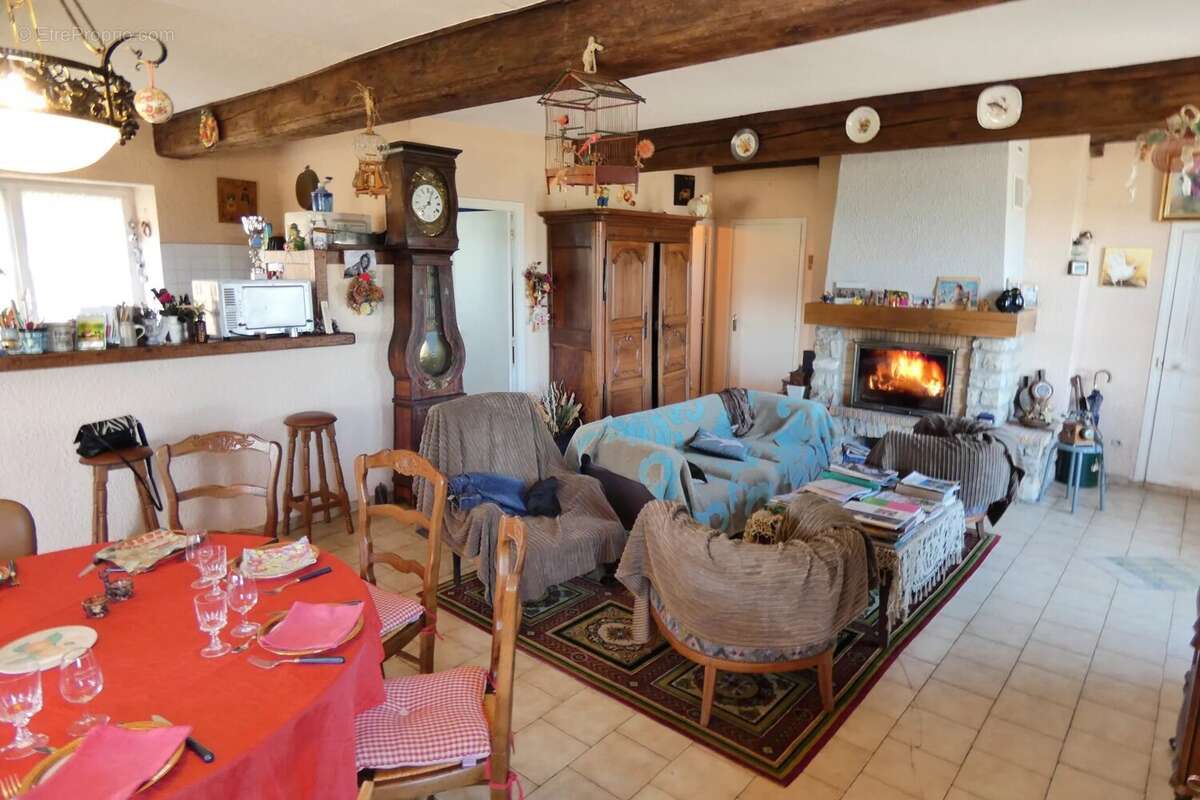 Maison à SAINT-EMILAND