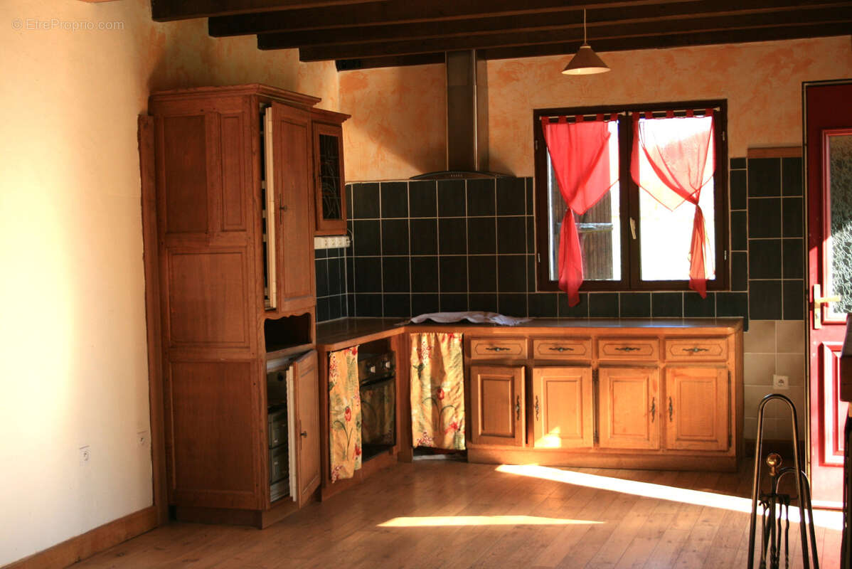 Maison à LA PORCHERIE