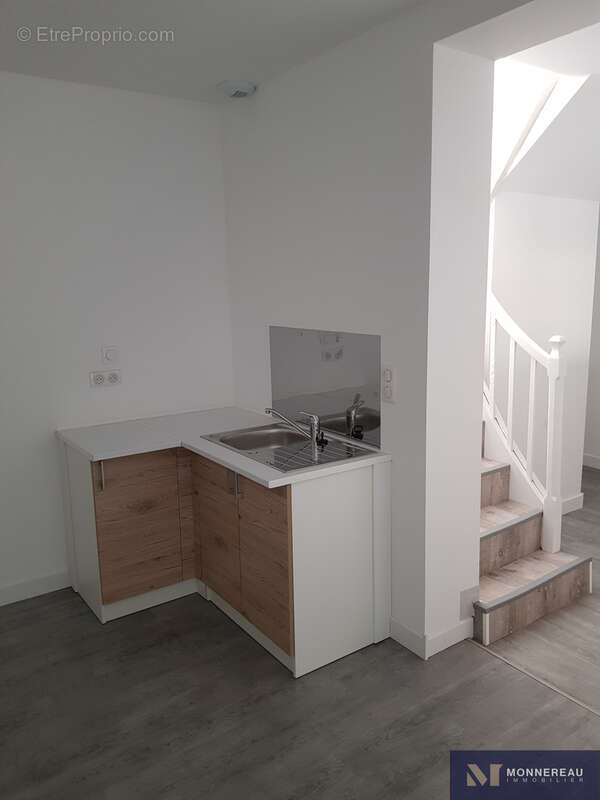 Appartement à BARBEZIEUX-SAINT-HILAIRE
