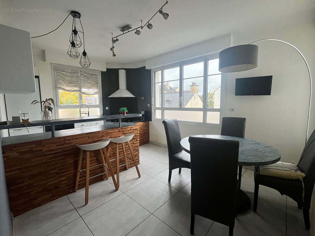 Maison à MONTFORT-SUR-MEU