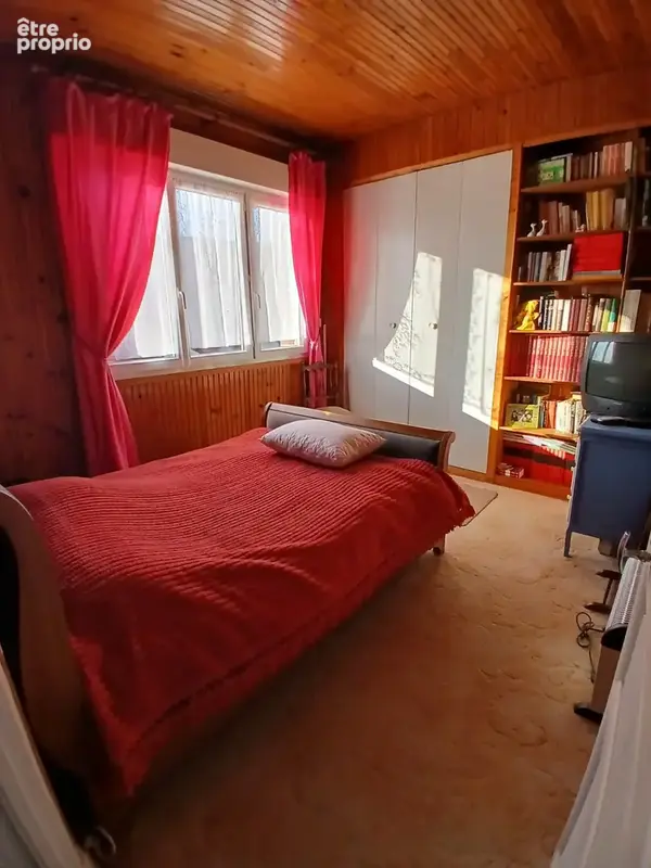 Grande Maison Familiale - Beau potentiel - photo 17
