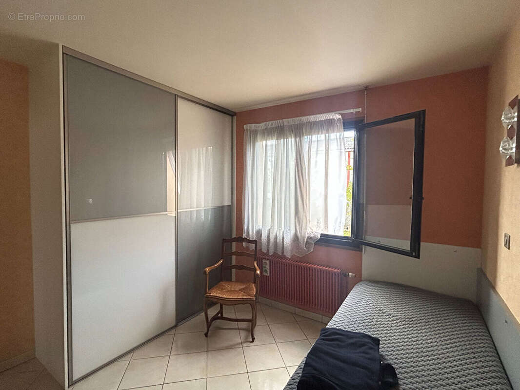 Maison à RACHECOURT-SUR-MARNE