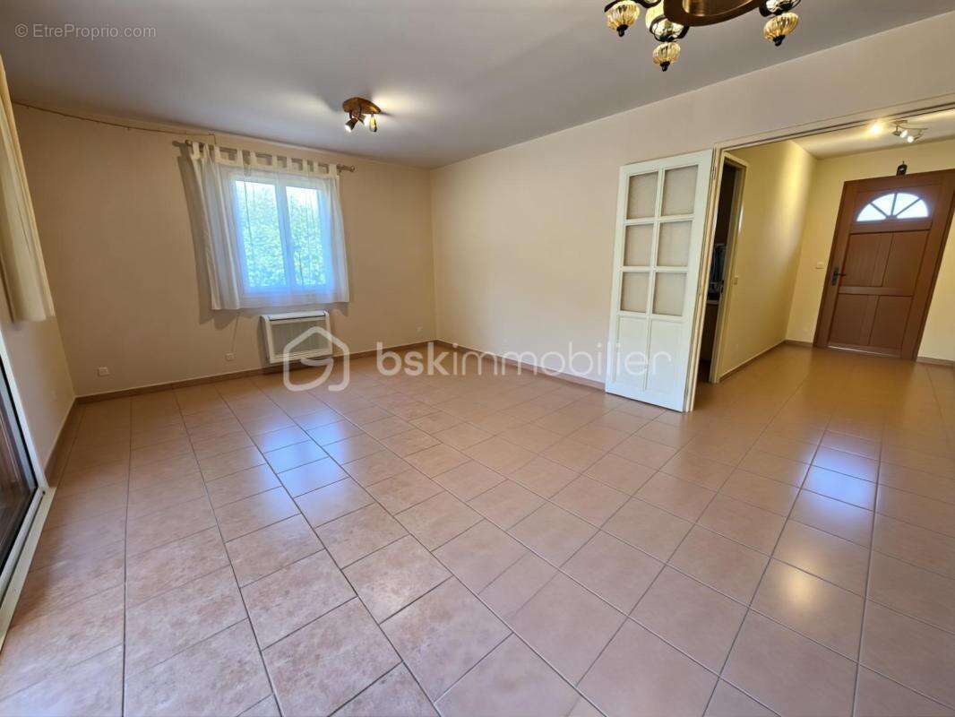 Maison de plain-pied - 1500 m2 de terrain - photo 10