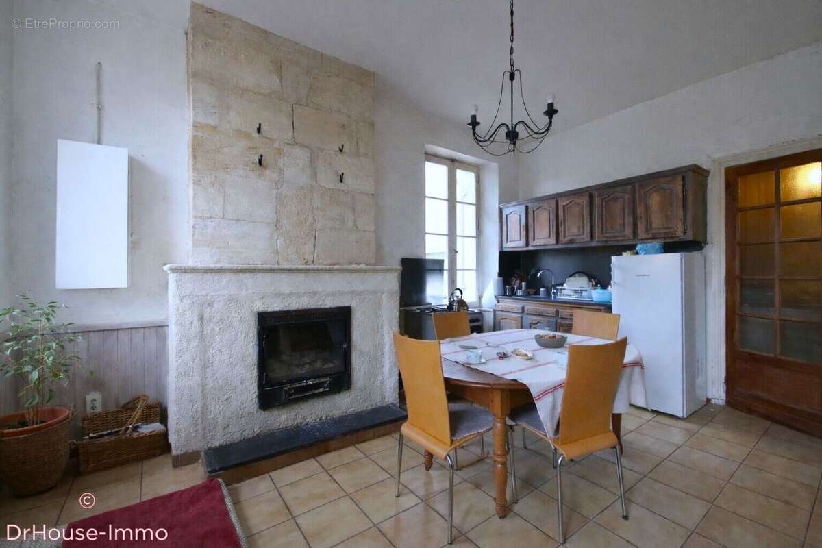 Maison à LAMARQUE