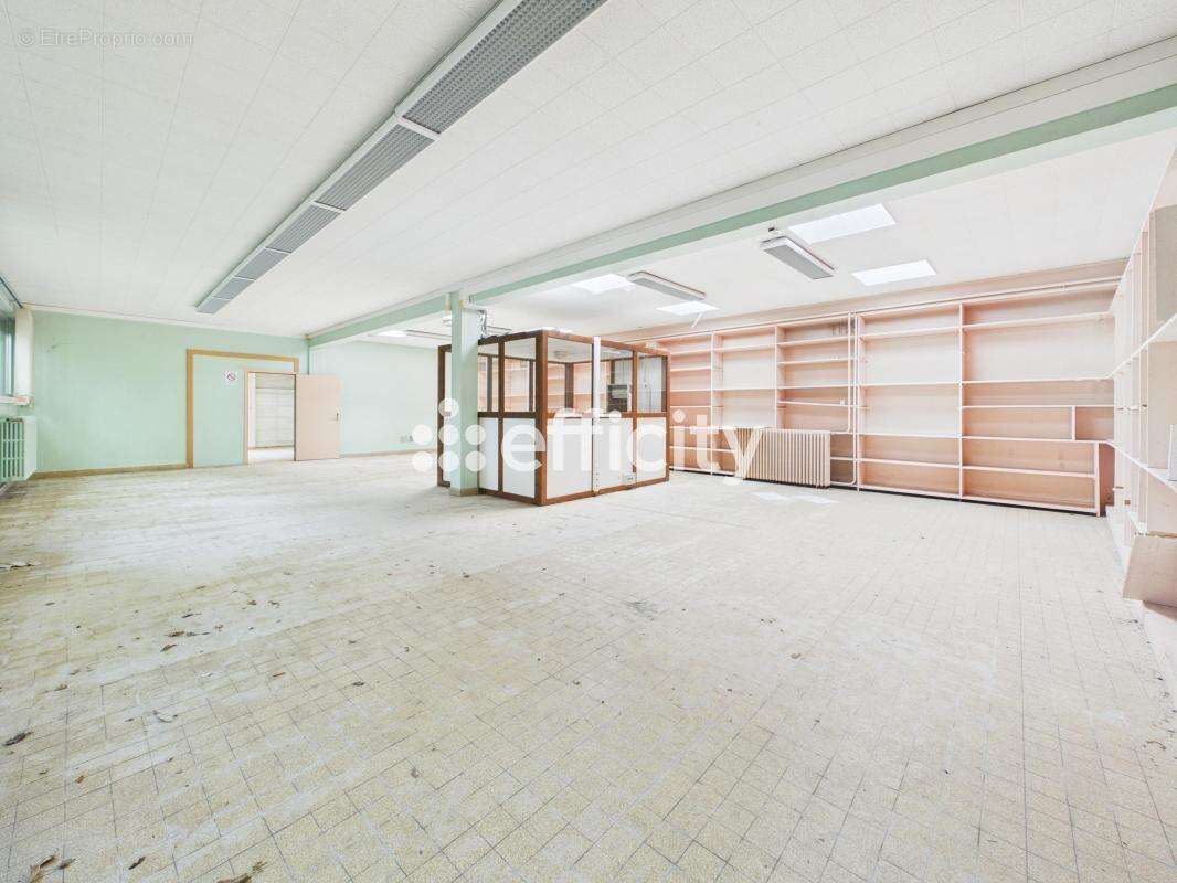 Appartement 655 m² à Bourg-En-Bresse  - photo 6