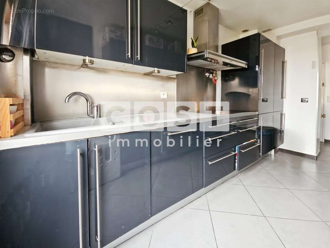Appartement à COLOMBES