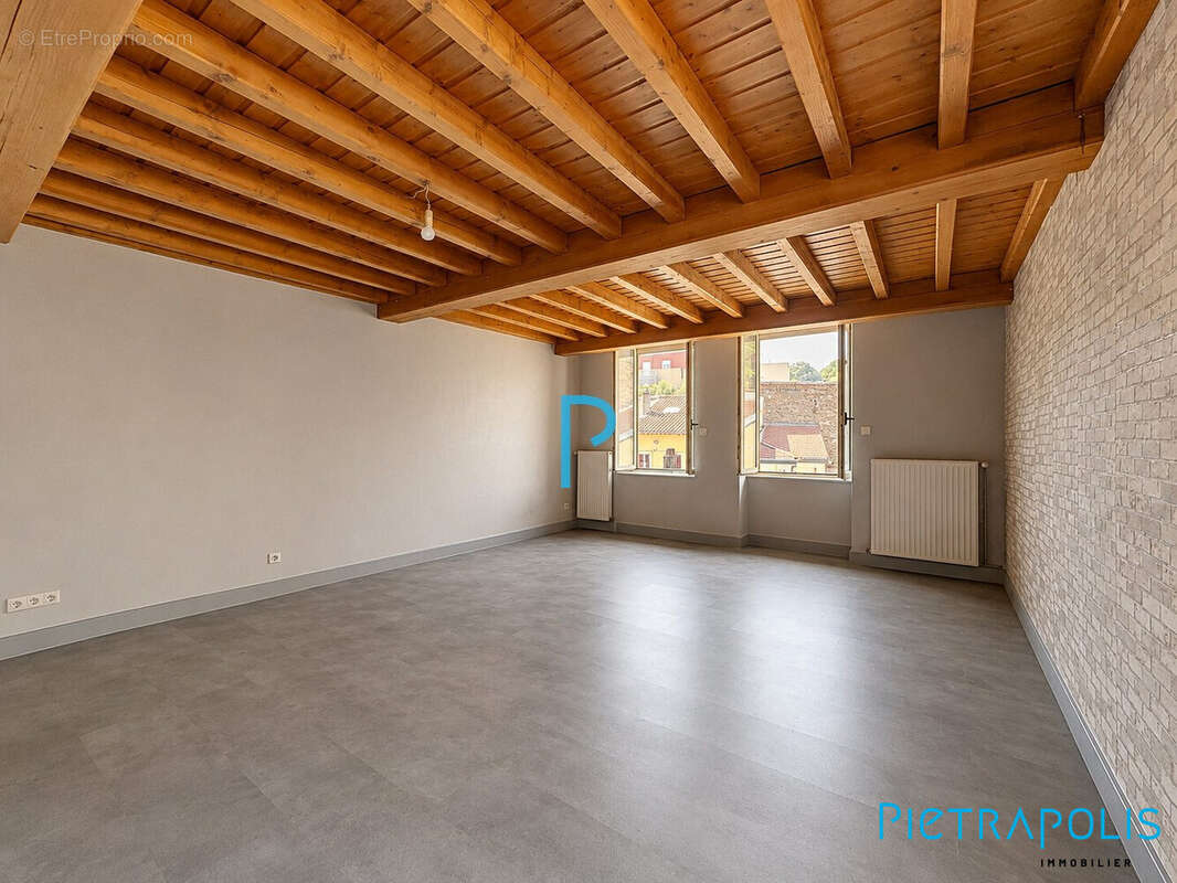 Appartement 277 m² à Tarare  - photo 7