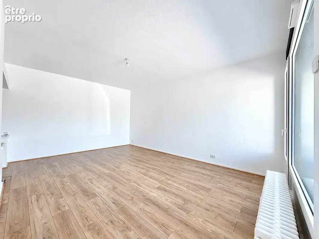 À vendre    t3 de 84,3 m2   hypercentre de reignier avec cave et parking - photo 4