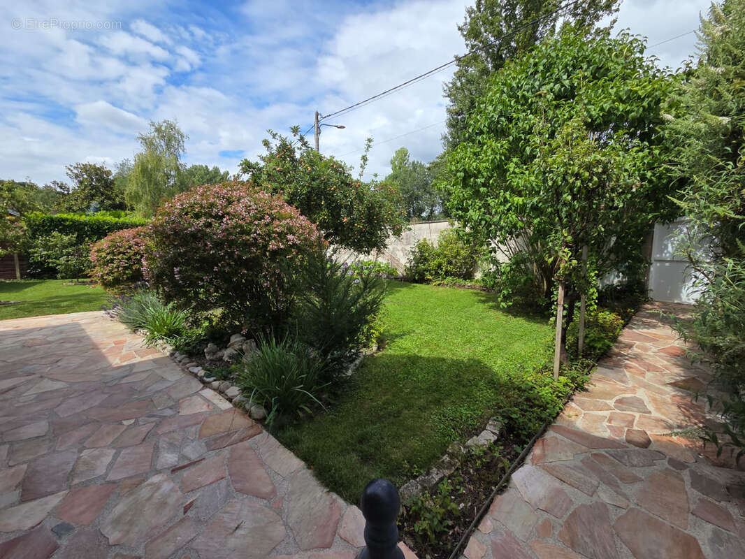 Maison à VILLIERS-SUR-MORIN