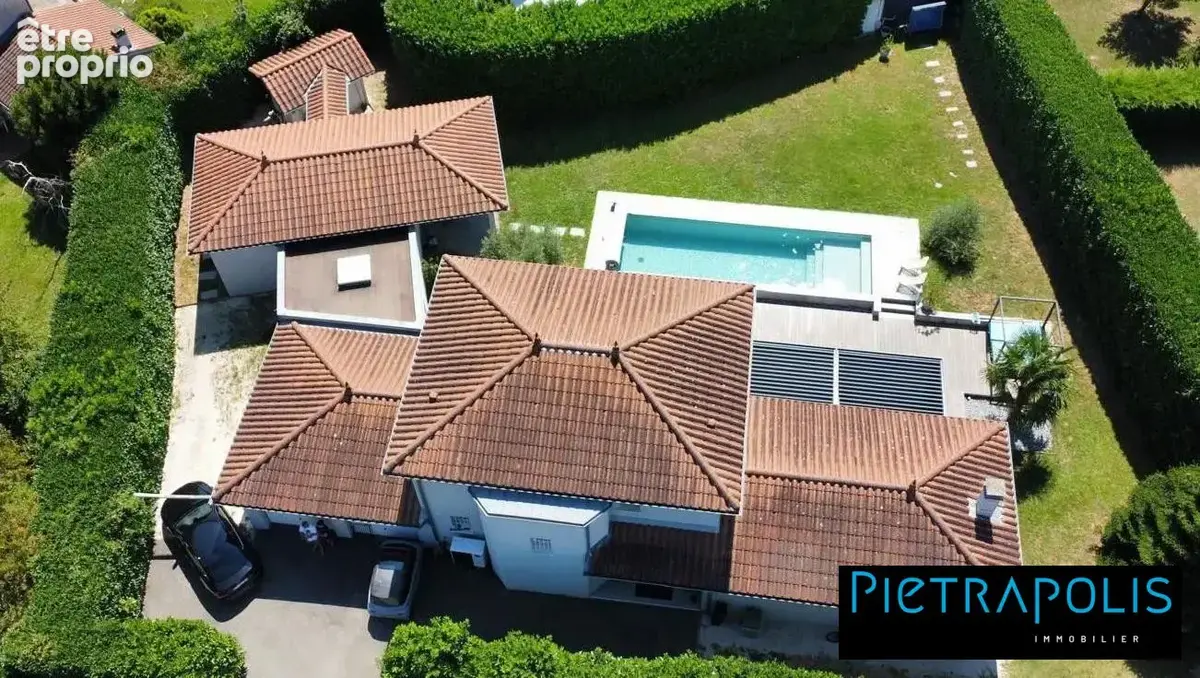 Maison 226 m² à Dardilly  - photo 3
