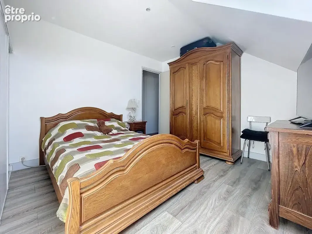 GROSLAY - Maison de 132m2 dans secteur calme - photo 11