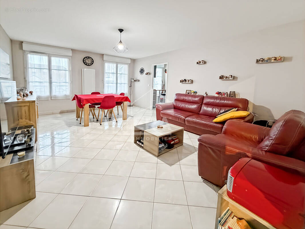 Appartement à SAINT-FARGEAU-PONTHIERRY